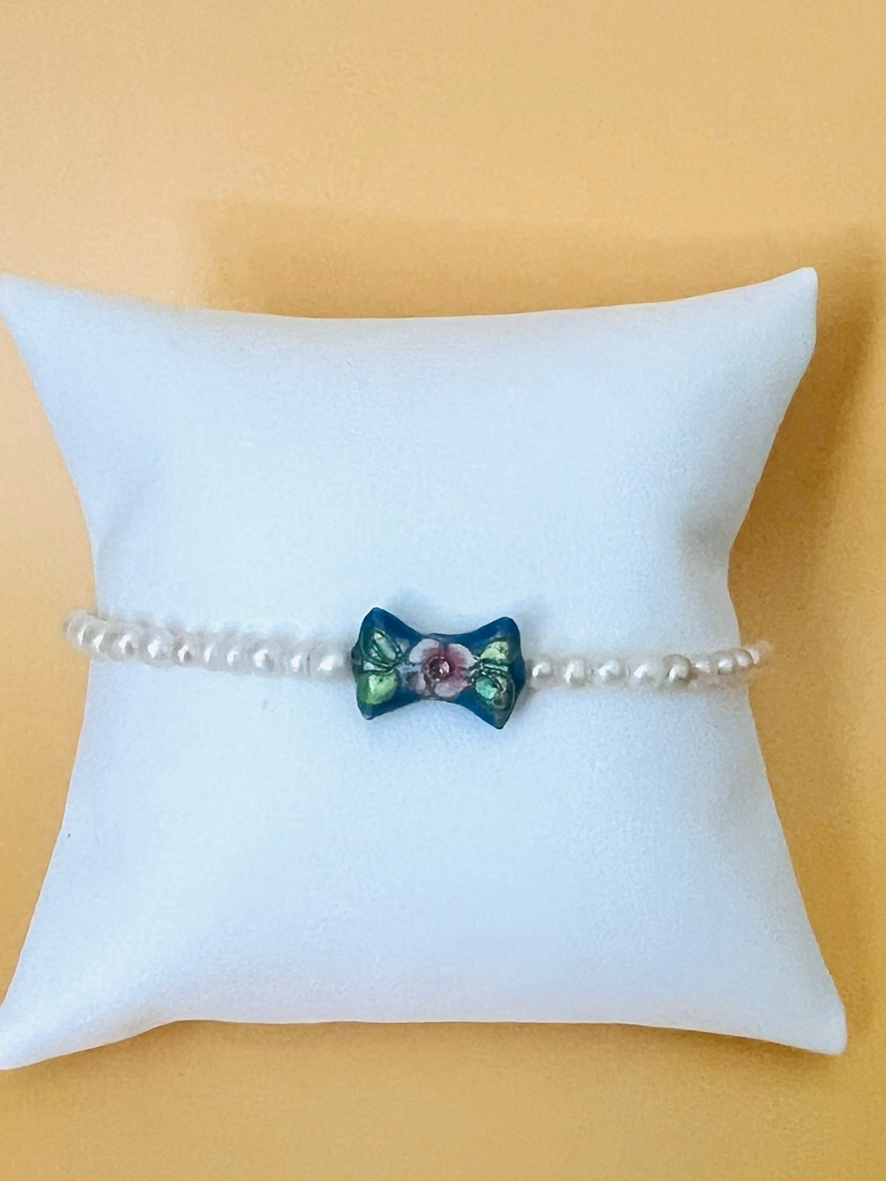 Rice pearl bracelet with blue Cloisonne bow enamel silver plated toggle